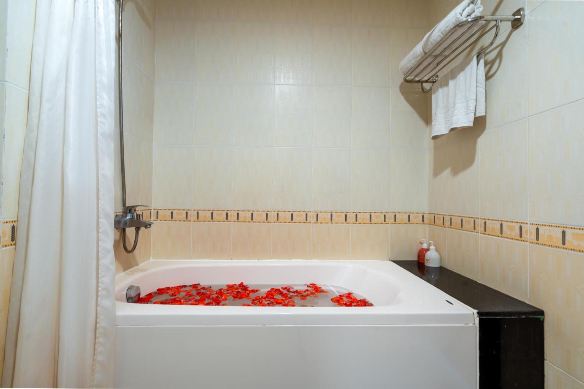 Bidv Beach Hotel Нячанг Екстер'єр фото
